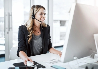 10 Essential Phrases Every Successful Phone Salesperson Should Know image sidebar