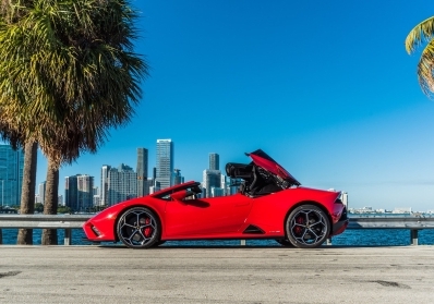 Lamborghini Huracán rental image